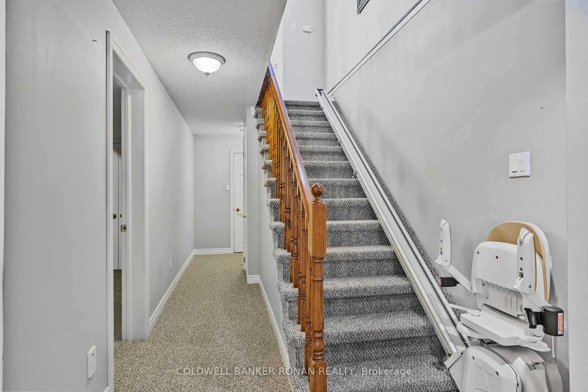 Photo 18 of 29 Briar Gate Way, New Tecumseth, Alliston — HOMEH