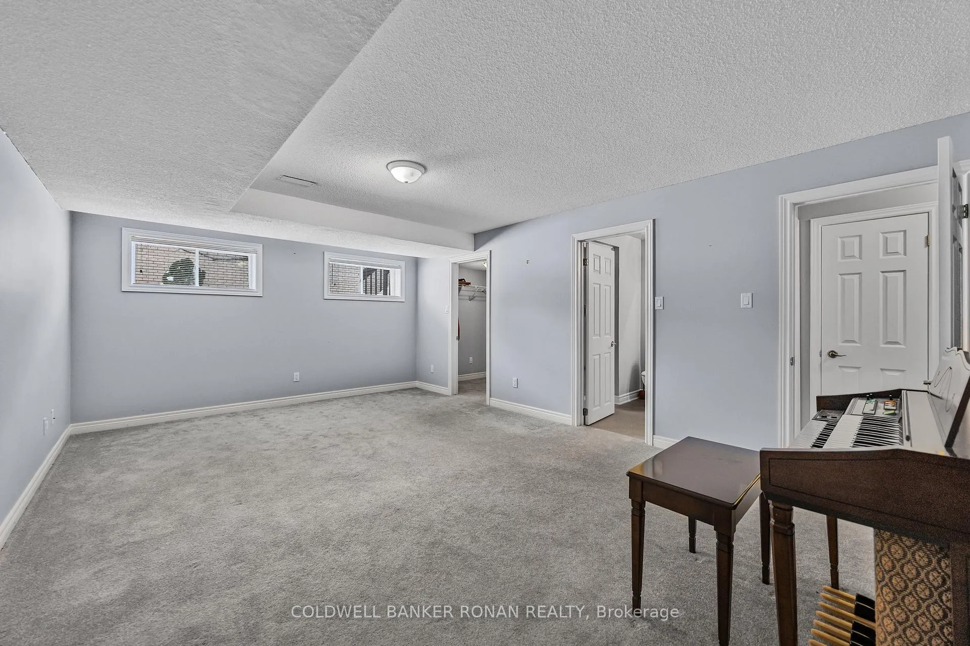 Photo 24 of 29 Briar Gate Way, New Tecumseth, Alliston — HOMEH