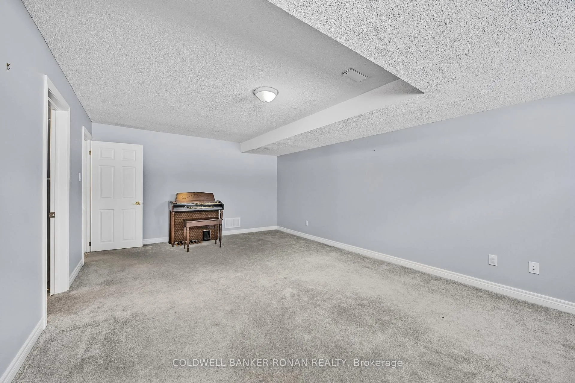 Photo 26 of 29 Briar Gate Way, New Tecumseth, Alliston — HOMEH