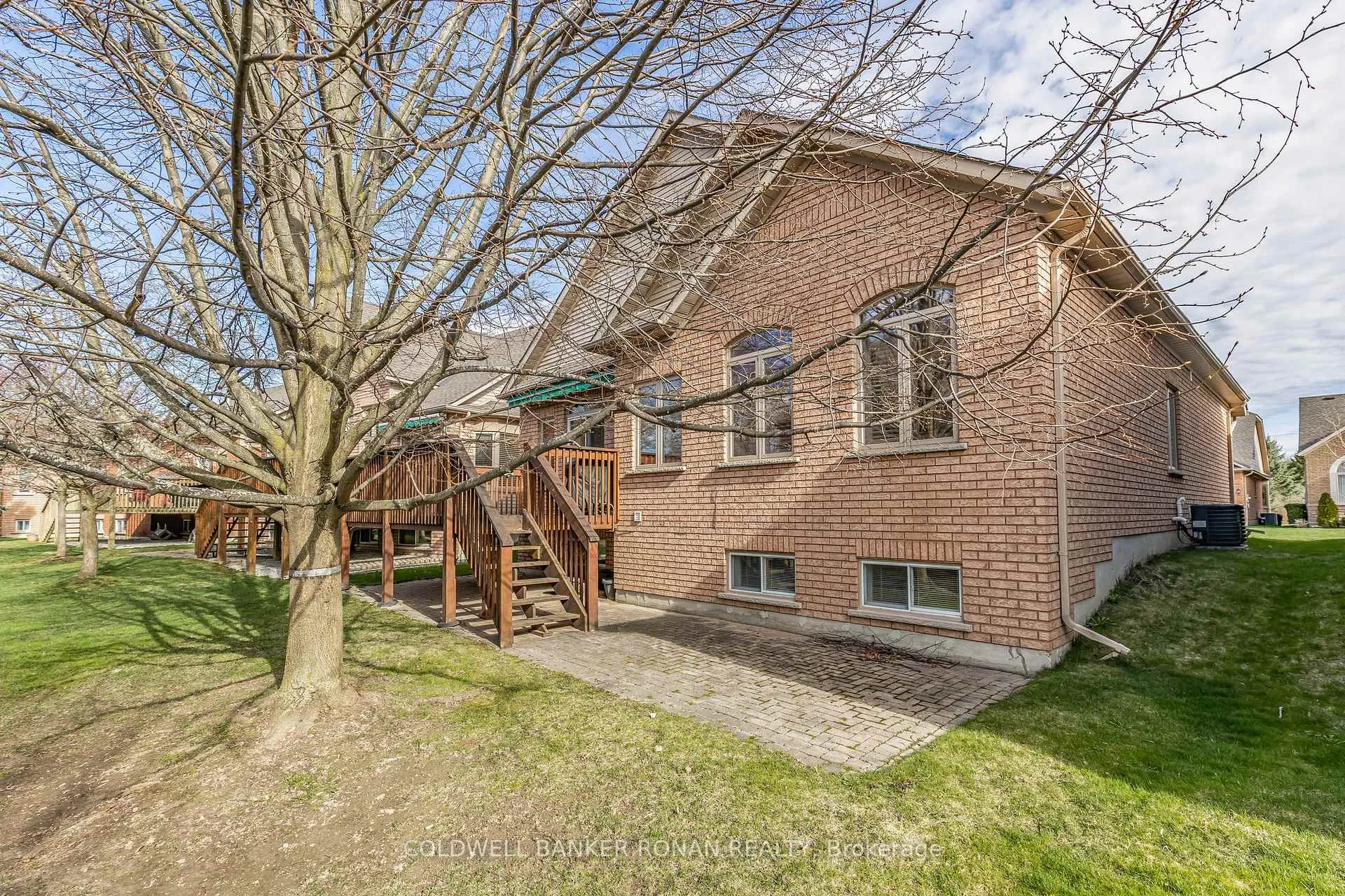 Photo 30 of 29 Briar Gate Way, New Tecumseth, Alliston — HOMEH