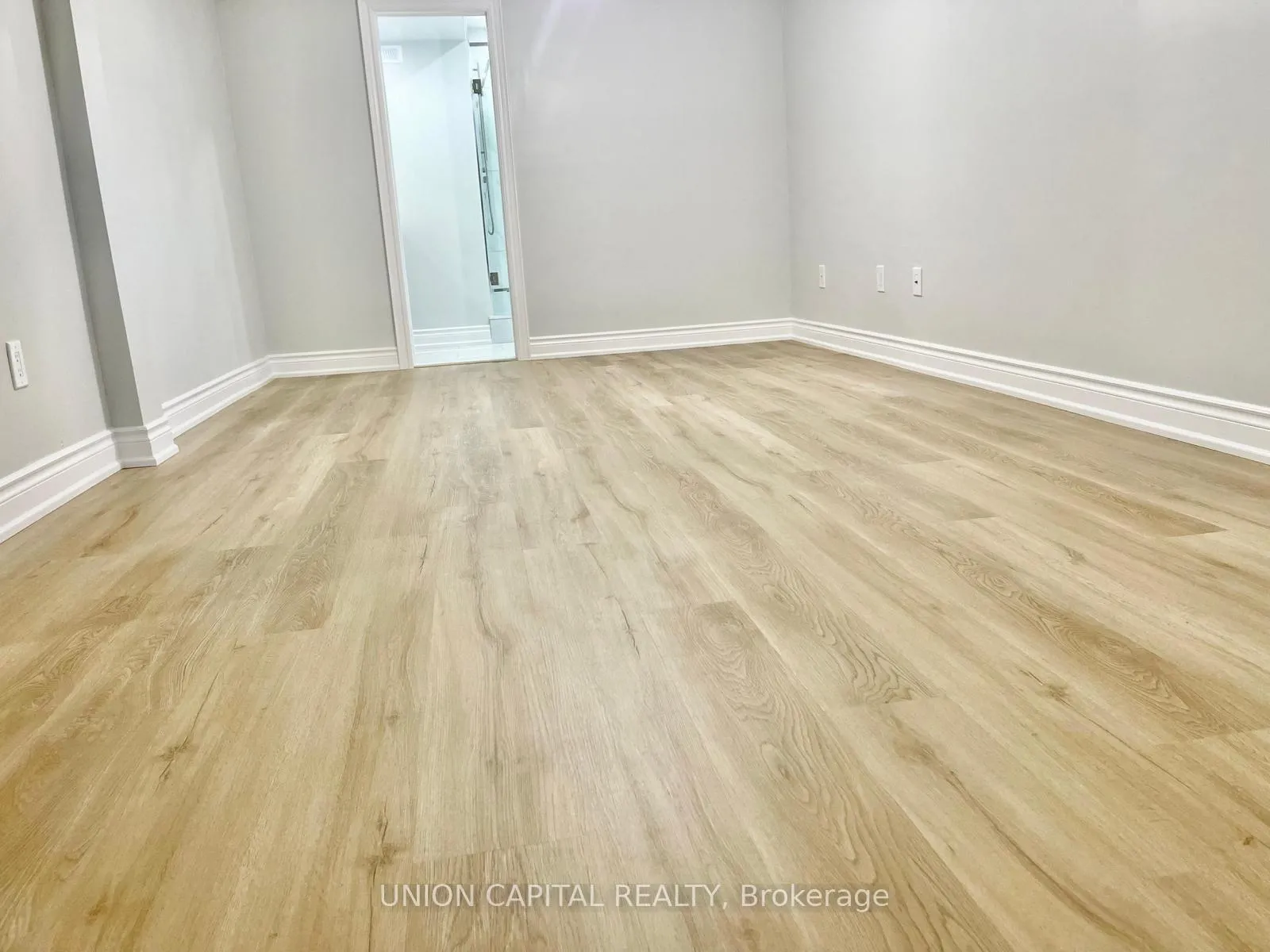 Photo 5 of Unit Lower, 19 Devonshire Avenue, Markham, Milliken Mills East — HOMEH