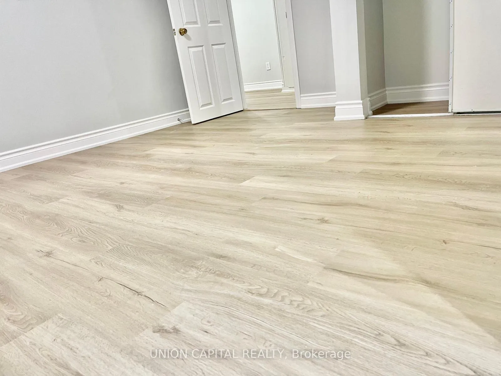 Photo 8 of Unit Lower, 19 Devonshire Avenue, Markham, Milliken Mills East — HOMEH