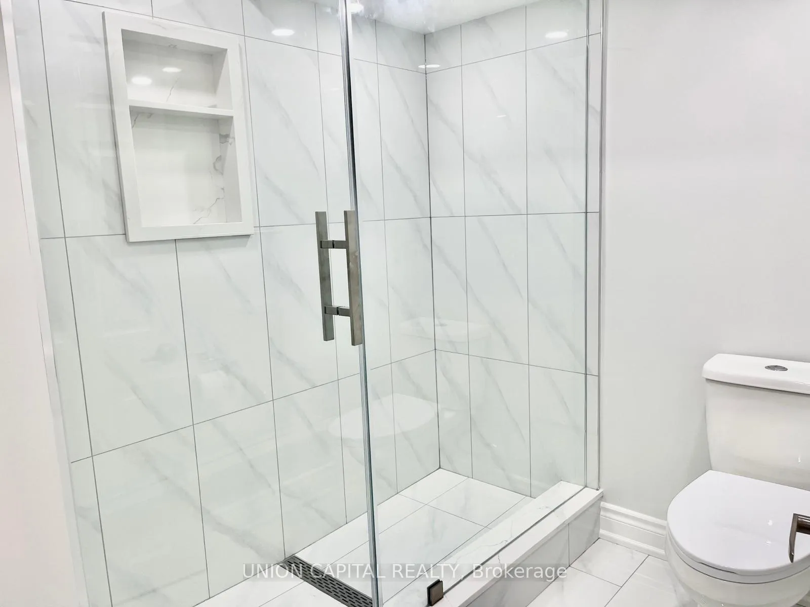 Photo 17 of Unit Lower, 19 Devonshire Avenue, Markham, Milliken Mills East — HOMEH