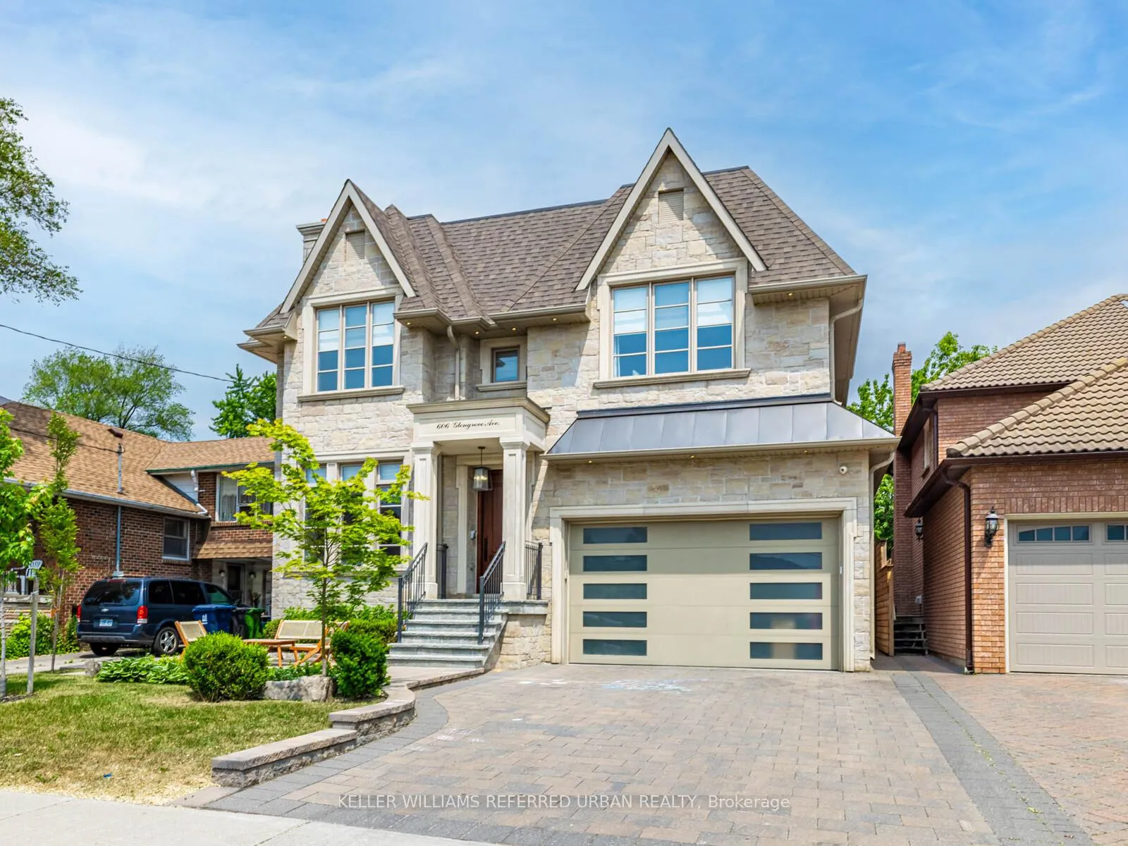 Photo 1 of 606 Glengrove Avenue, Toronto, Englemount-Lawrence — HOMEH