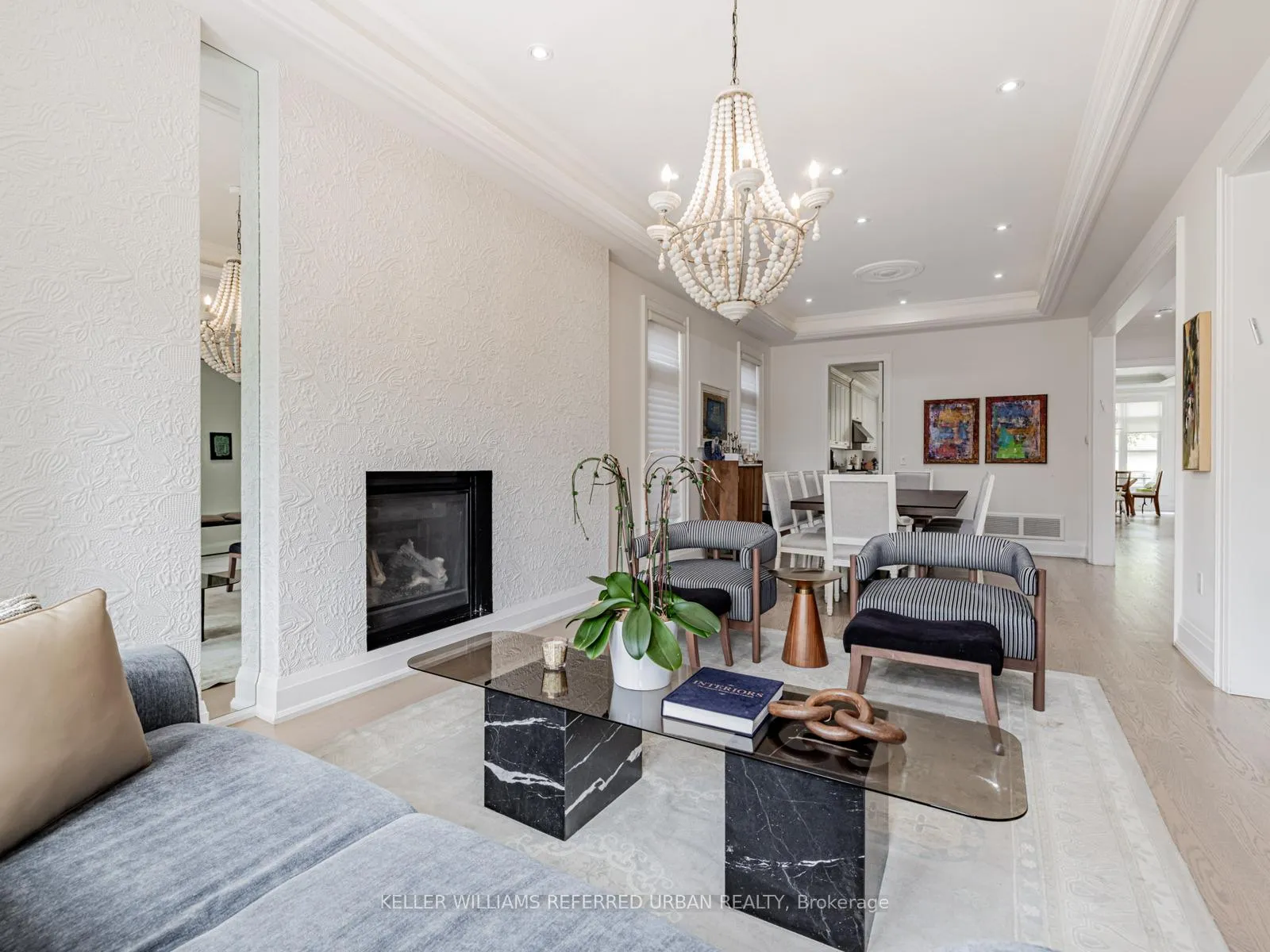 Photo 5 of 606 Glengrove Avenue, Toronto, Englemount-Lawrence — HOMEH