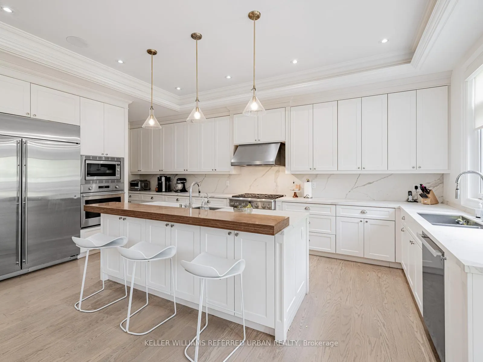 Photo 20 of 606 Glengrove Avenue, Toronto, Englemount-Lawrence — HOMEH