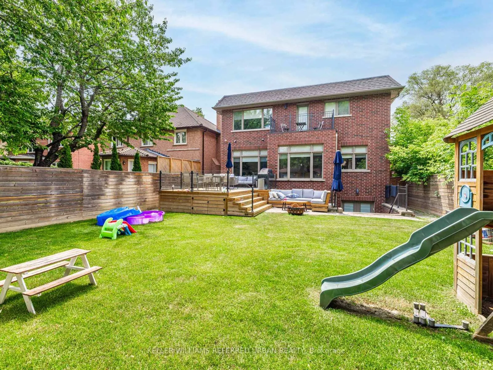 Photo 33 of 606 Glengrove Avenue, Toronto, Englemount-Lawrence — HOMEH