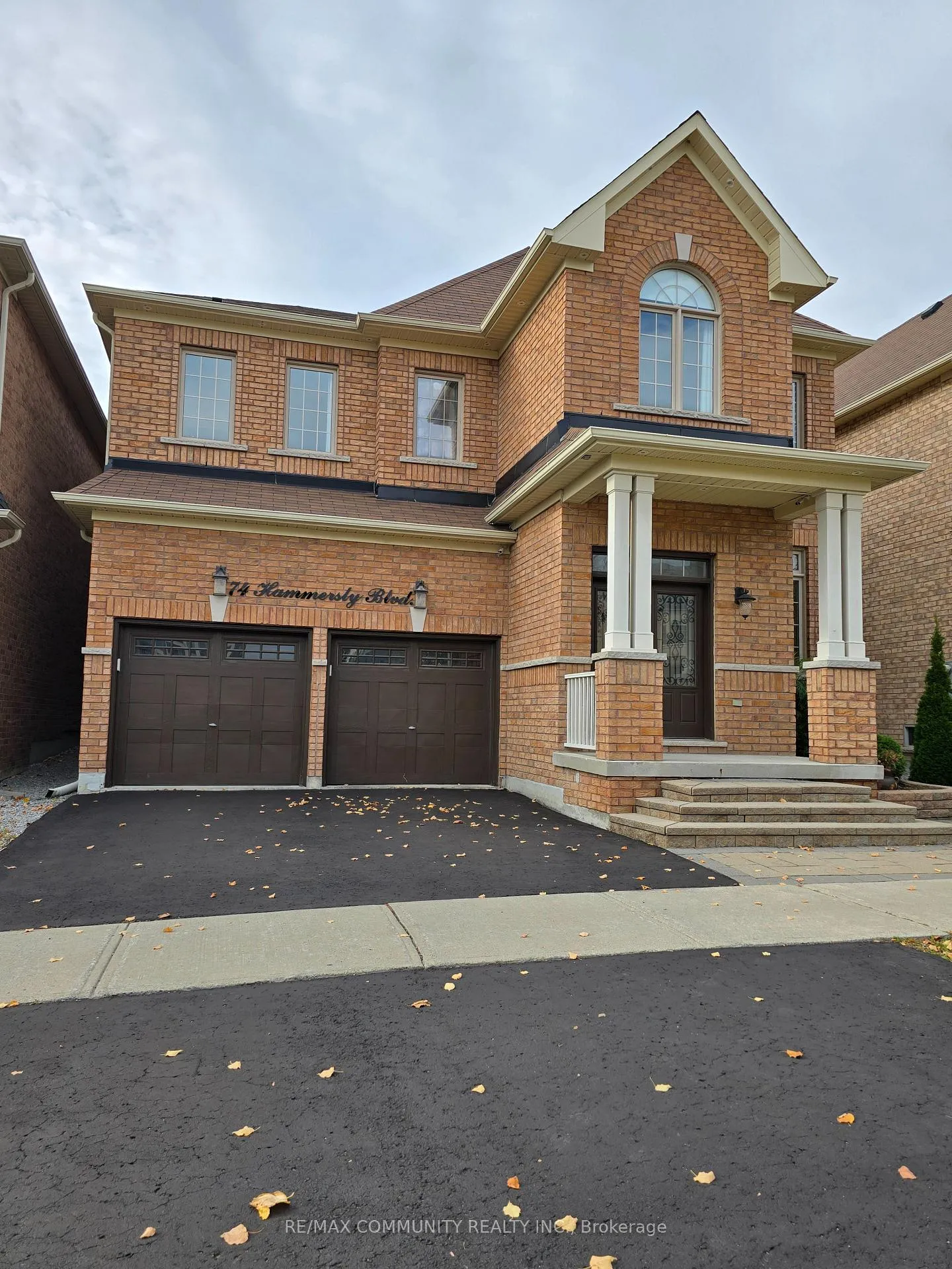 Photo 3 of Unit Main Floor, 74 Hammersly Boulevard E, Markham, Wismer — HOMEH