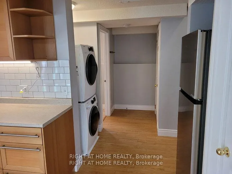 Photo 12 of 1203 Countrystone Drive, Kitchener — HOMEH