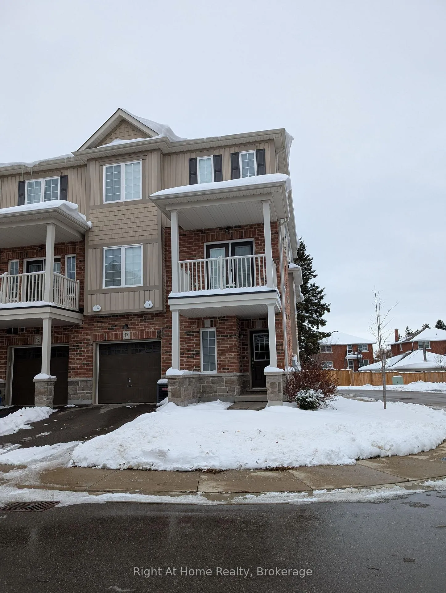 Front of 17 Roseberry Lane
