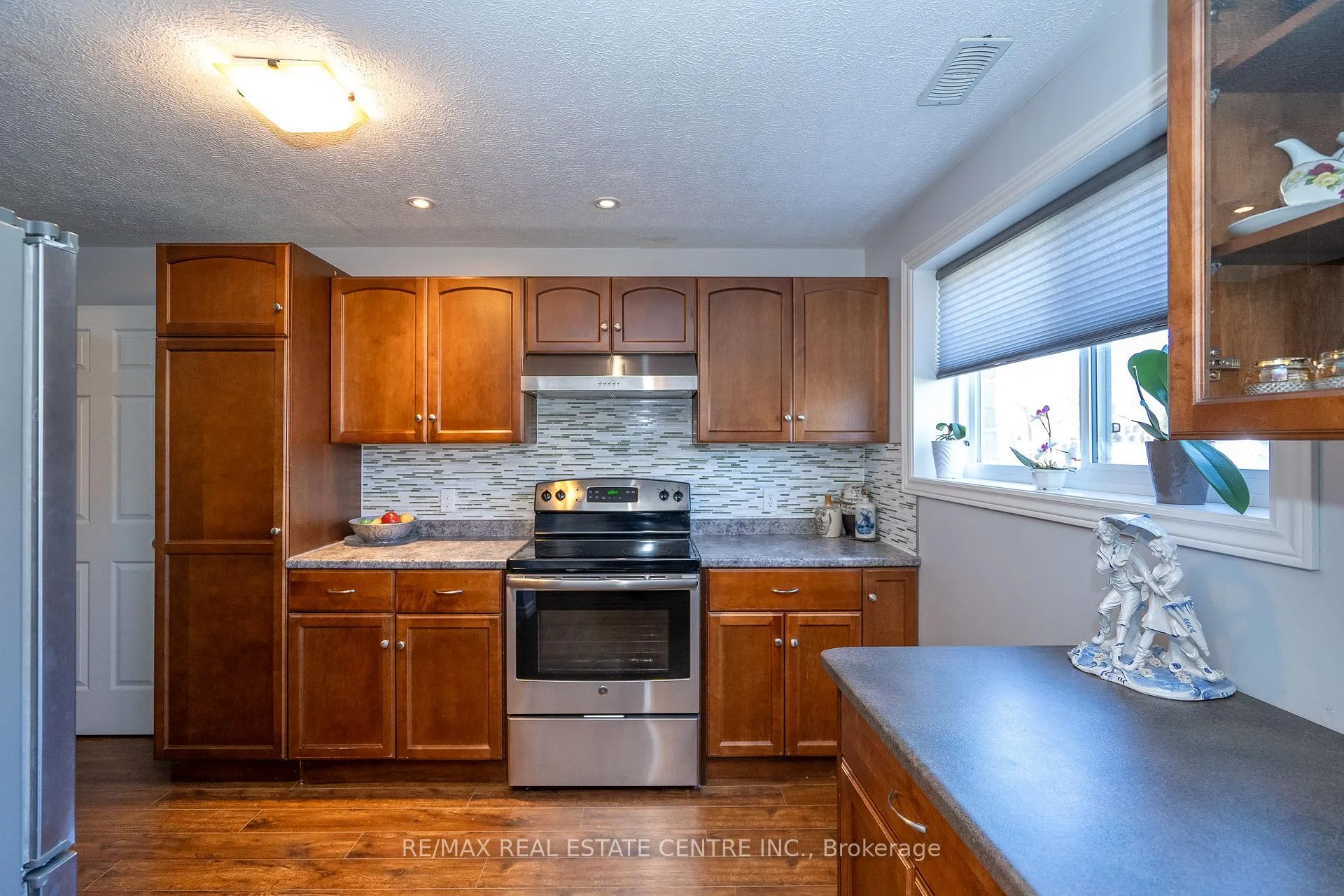 Photo 4 of Unit B, 405 Minnie Street, North Huron, Wingham — HOMEH