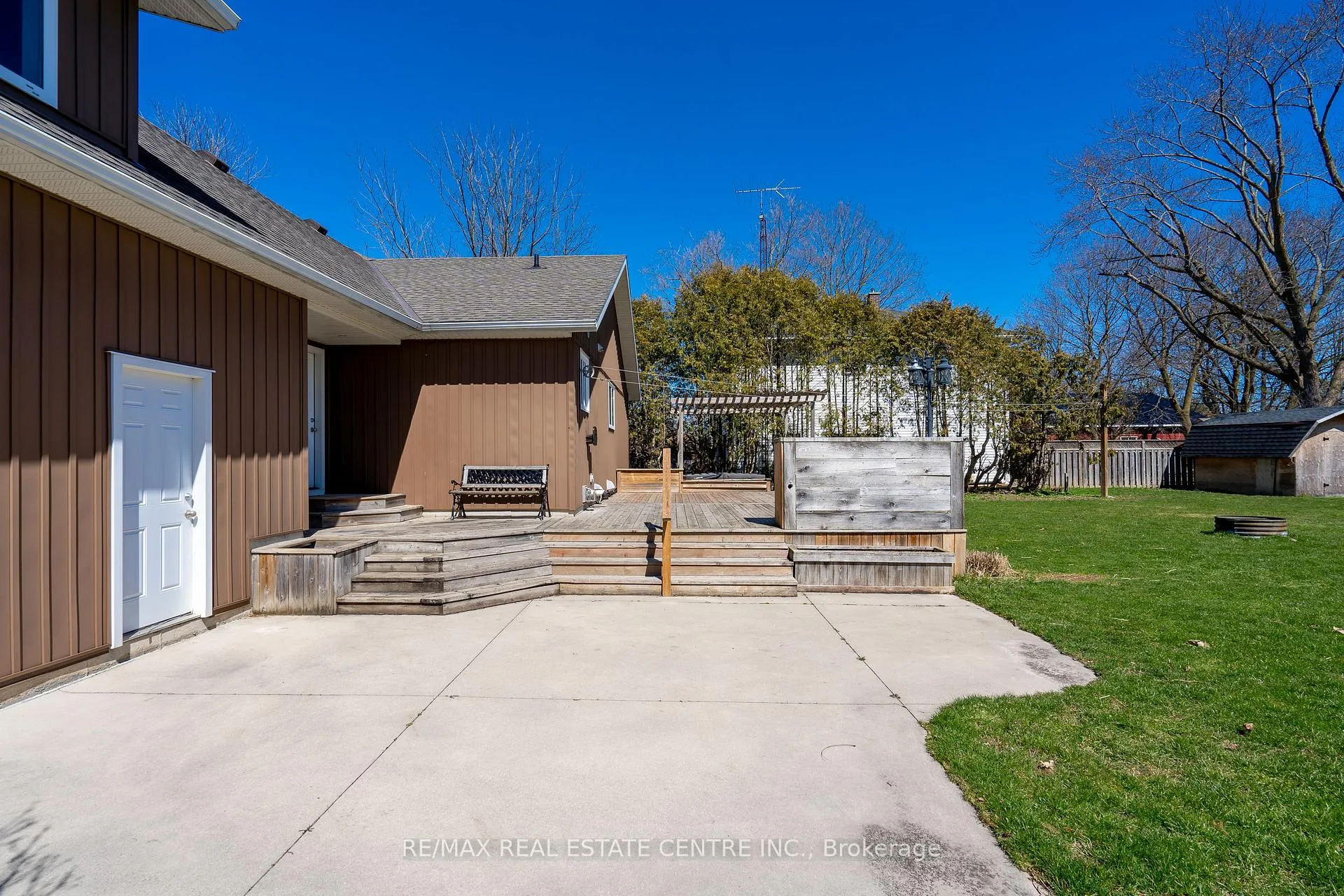 Photo 28 of Unit B, 405 Minnie Street, North Huron, Wingham — HOMEH