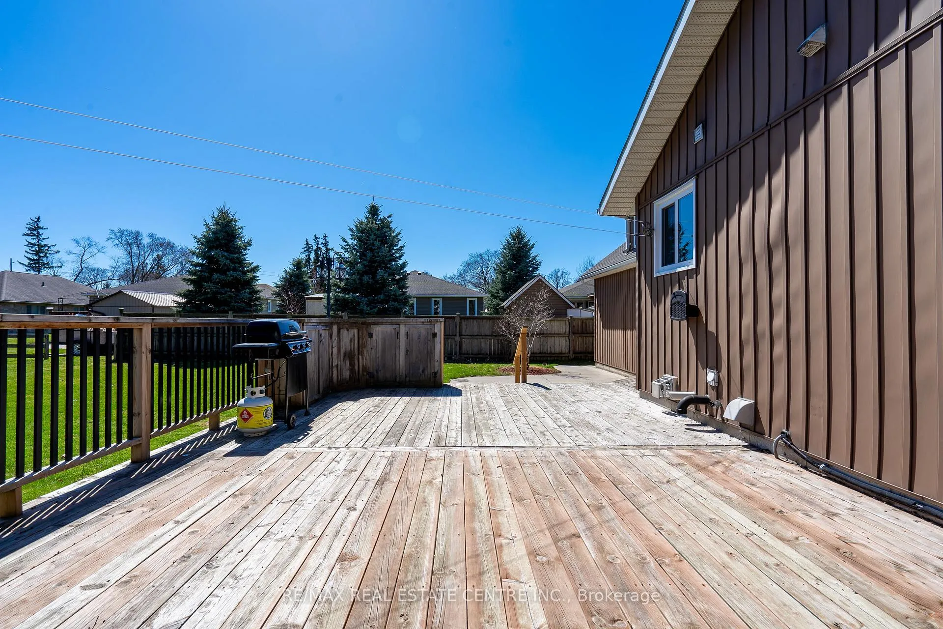 Photo 29 of Unit B, 405 Minnie Street, North Huron, Wingham — HOMEH