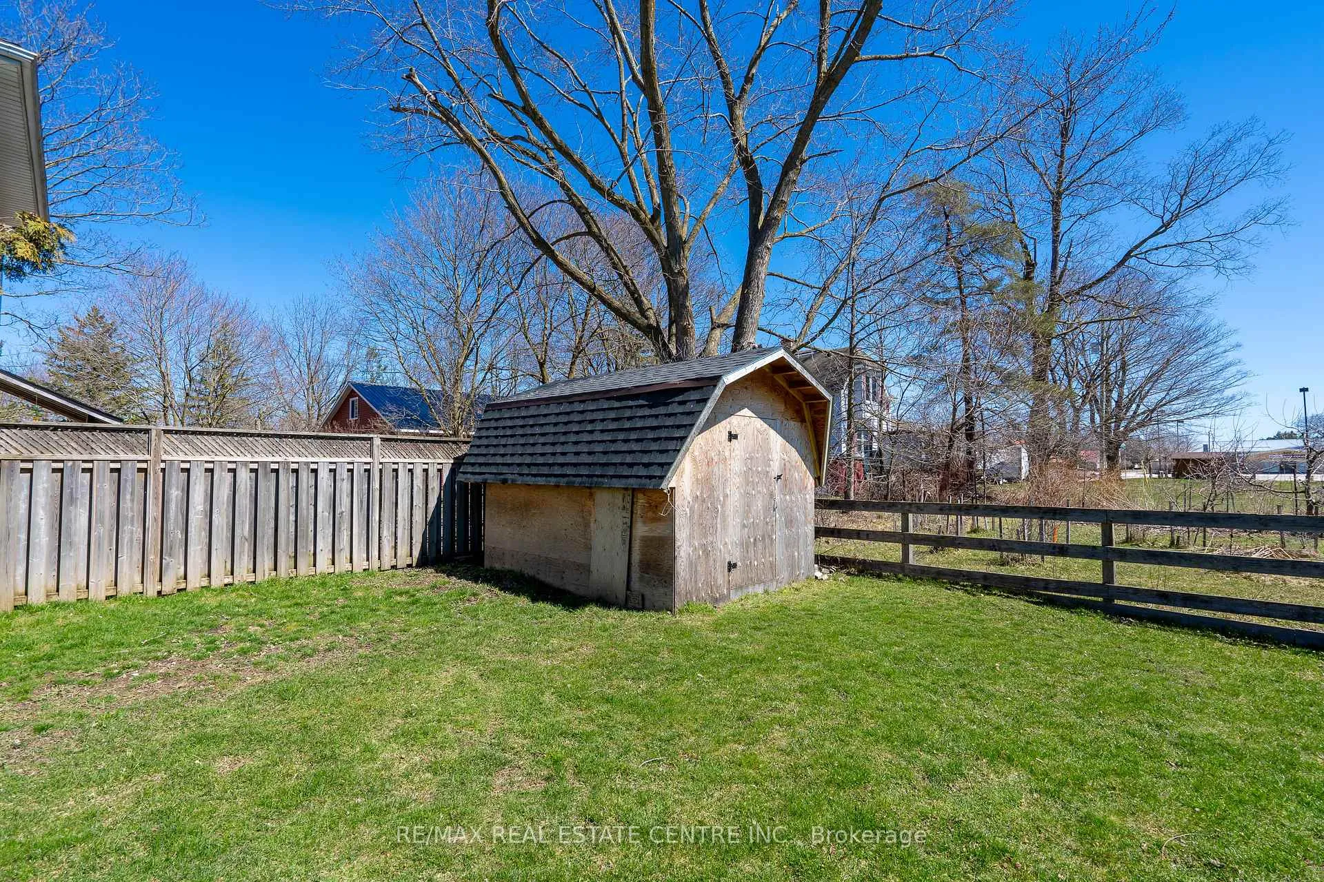 Photo 30 of Unit B, 405 Minnie Street, North Huron, Wingham — HOMEH
