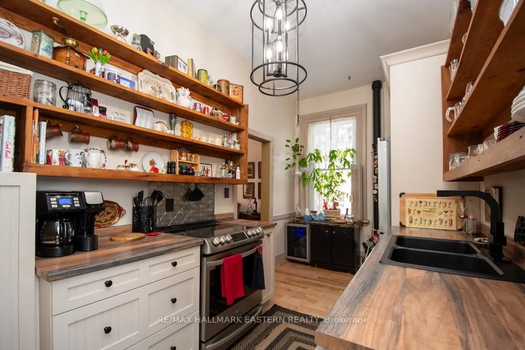 Photo 10 of 32 Prospect Street, Selwyn — HOMEH