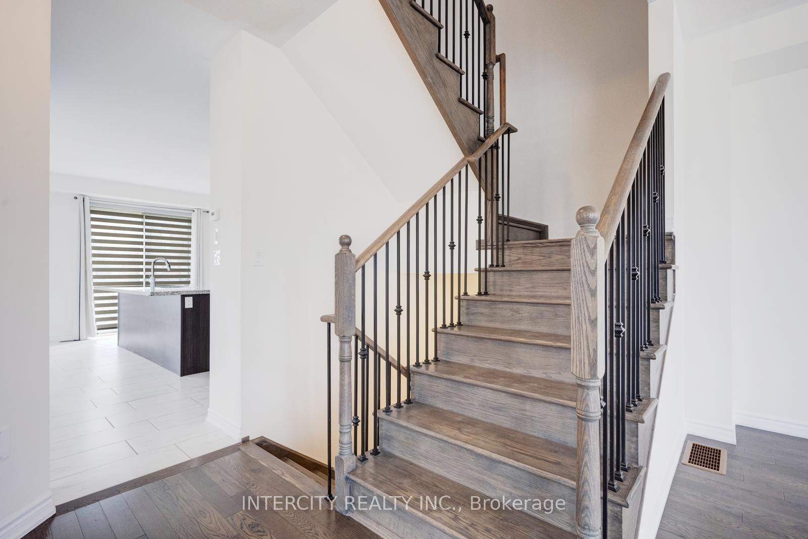 Photo 9 of 81 Minnock Street, Caledon, Rural Caledon — HOMEH