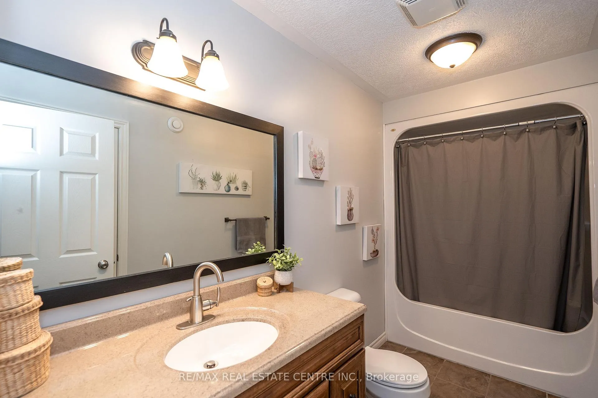 Photo 20 of Unit A, 405 Minnie Street, North Huron, Wingham — HOMEH