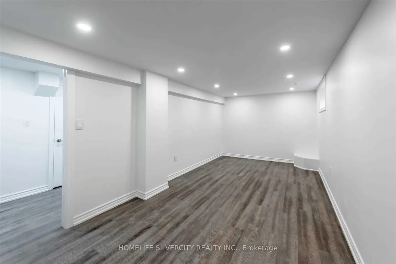 Photo 6 of 5 Teak Street, Hamilton, Stoney Creek — HOMEH