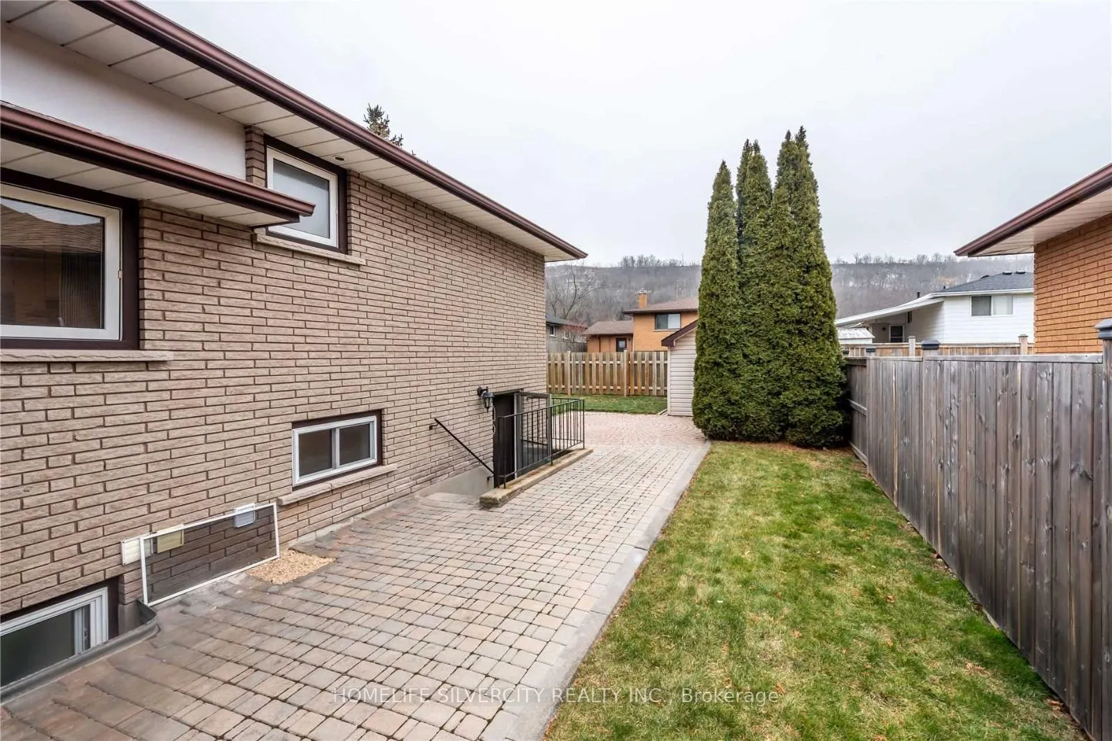 Photo 25 of 5 Teak Street, Hamilton, Stoney Creek — HOMEH