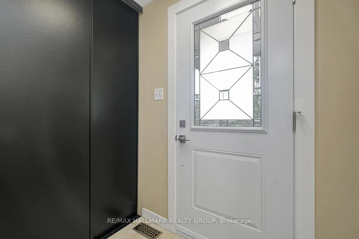 Photo 5 of 1701 Lafrance Drive, Ottawa, Queenswood Heights South — HOMEH