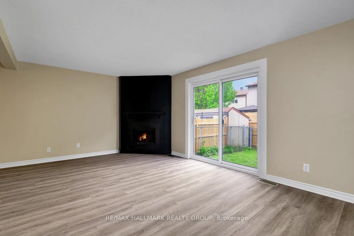Photo 8 of 1701 Lafrance Drive, Ottawa, Queenswood Heights South — HOMEH
