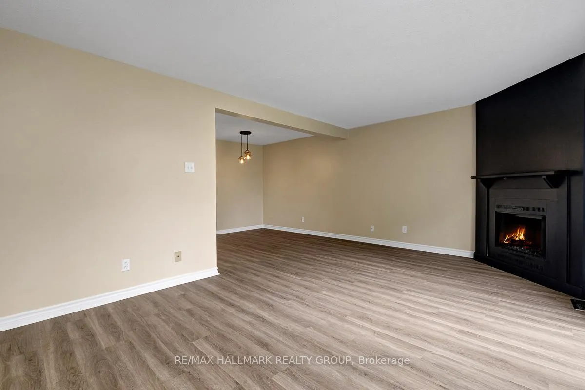 Photo 9 of 1701 Lafrance Drive, Ottawa, Queenswood Heights South — HOMEH
