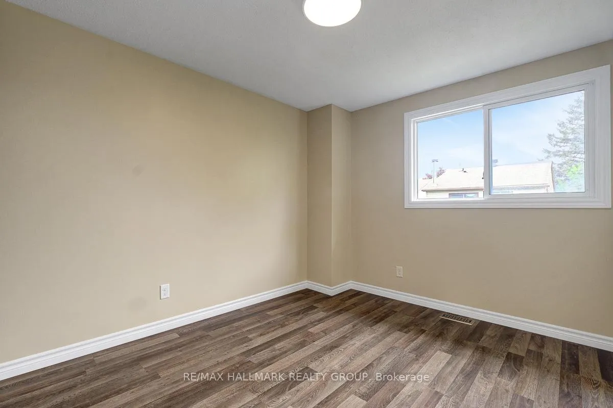 Photo 23 of 1701 Lafrance Drive, Ottawa, Queenswood Heights South — HOMEH
