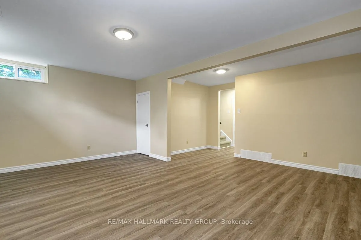 Photo 27 of 1701 Lafrance Drive, Ottawa, Queenswood Heights South — HOMEH