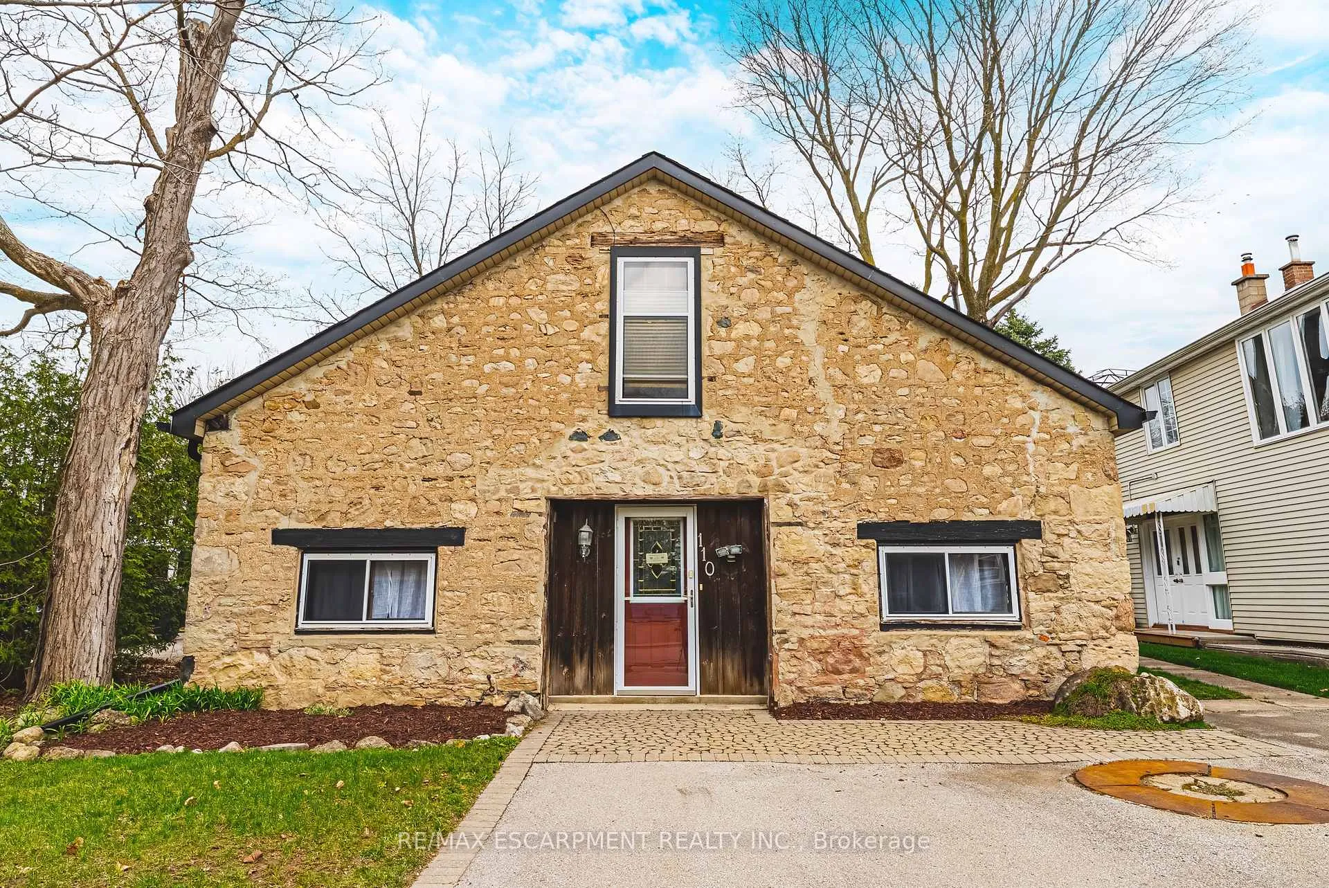 Photo 3 of 110 Freelton Road, Hamilton, Freelton — HOMEH