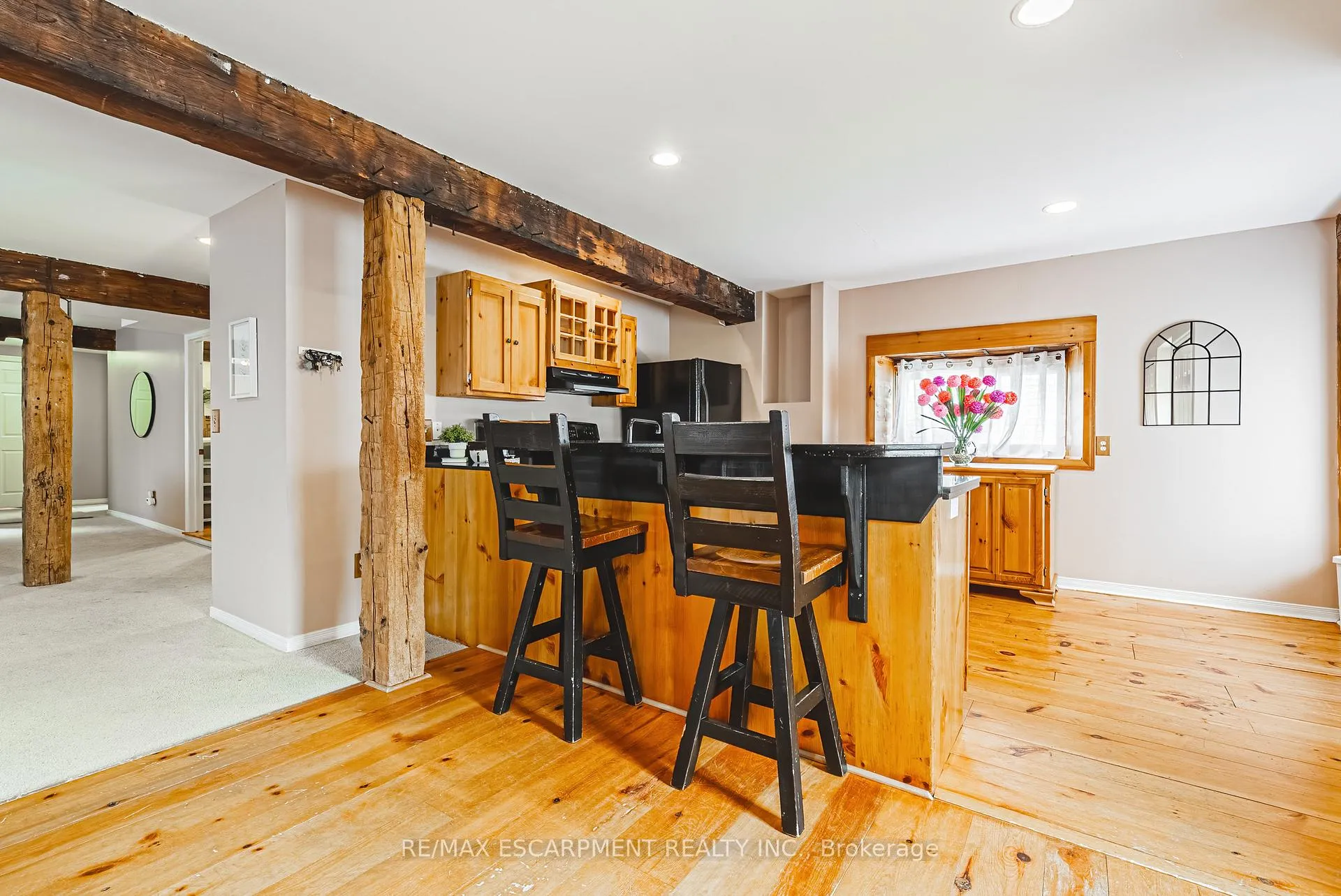 Photo 7 of 110 Freelton Road, Hamilton, Freelton — HOMEH