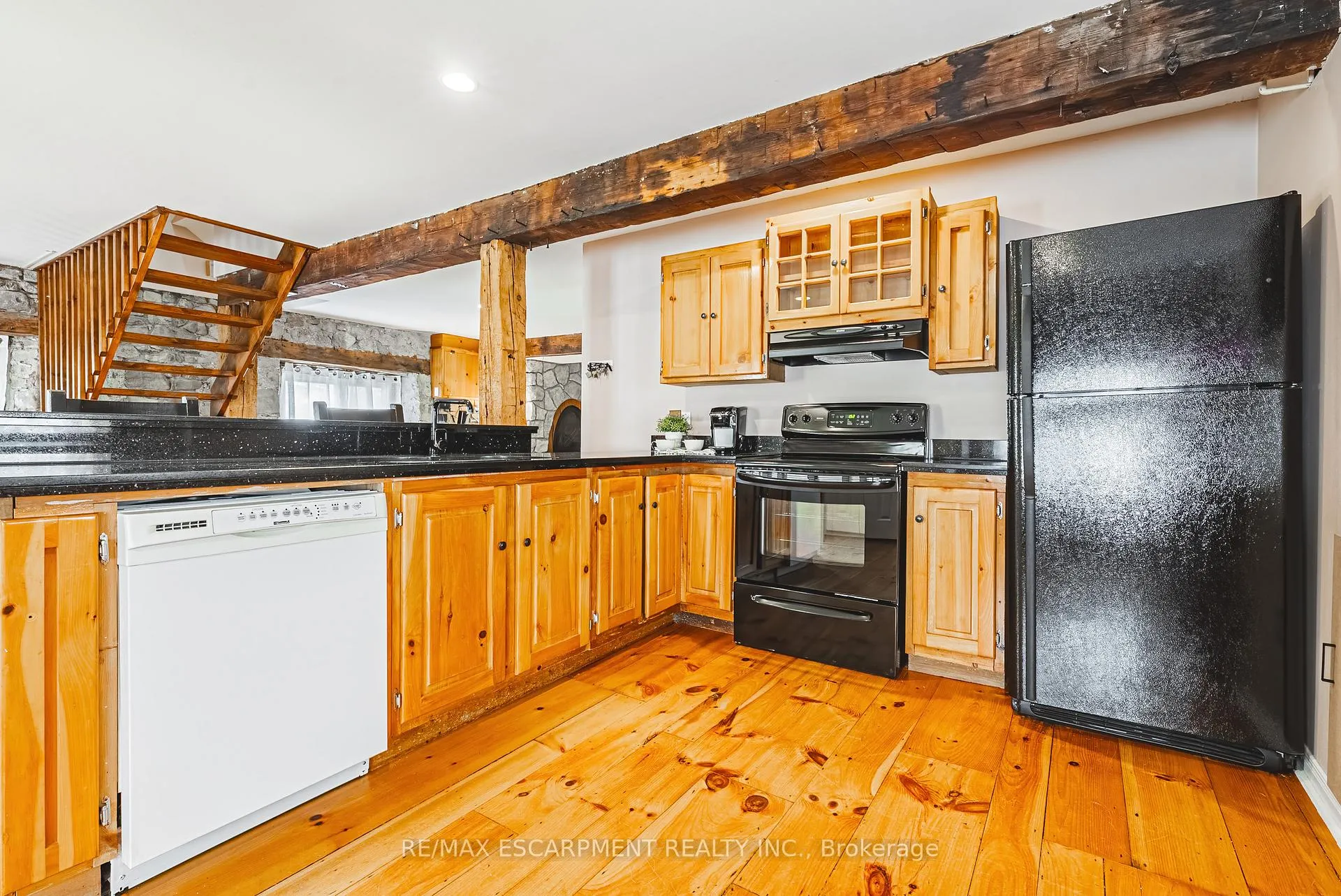 Photo 9 of 110 Freelton Road, Hamilton, Freelton — HOMEH