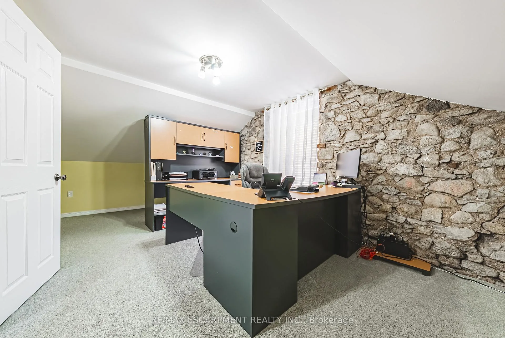 Photo 30 of 110 Freelton Road, Hamilton, Freelton — HOMEH