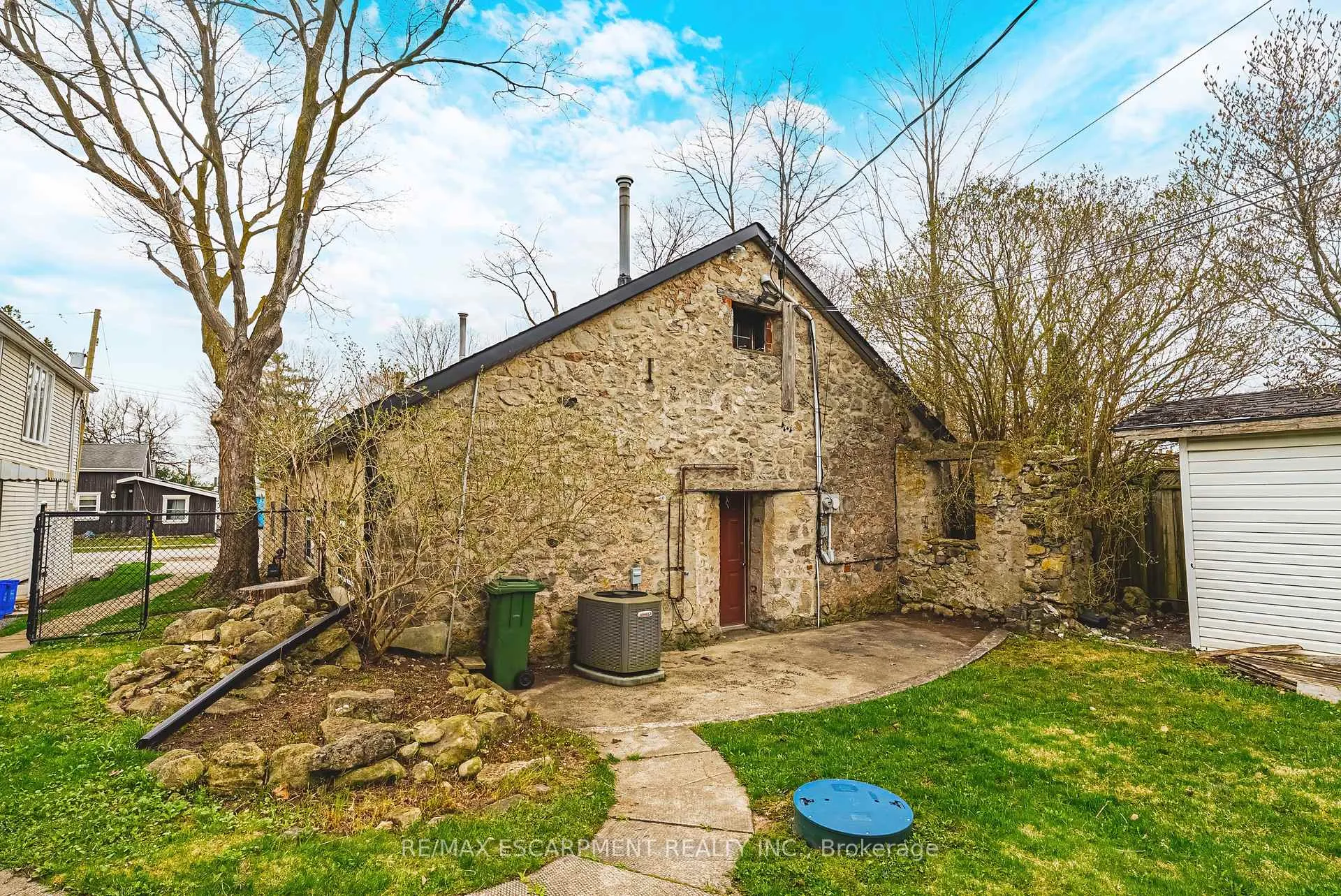 Photo 32 of 110 Freelton Road, Hamilton, Freelton — HOMEH