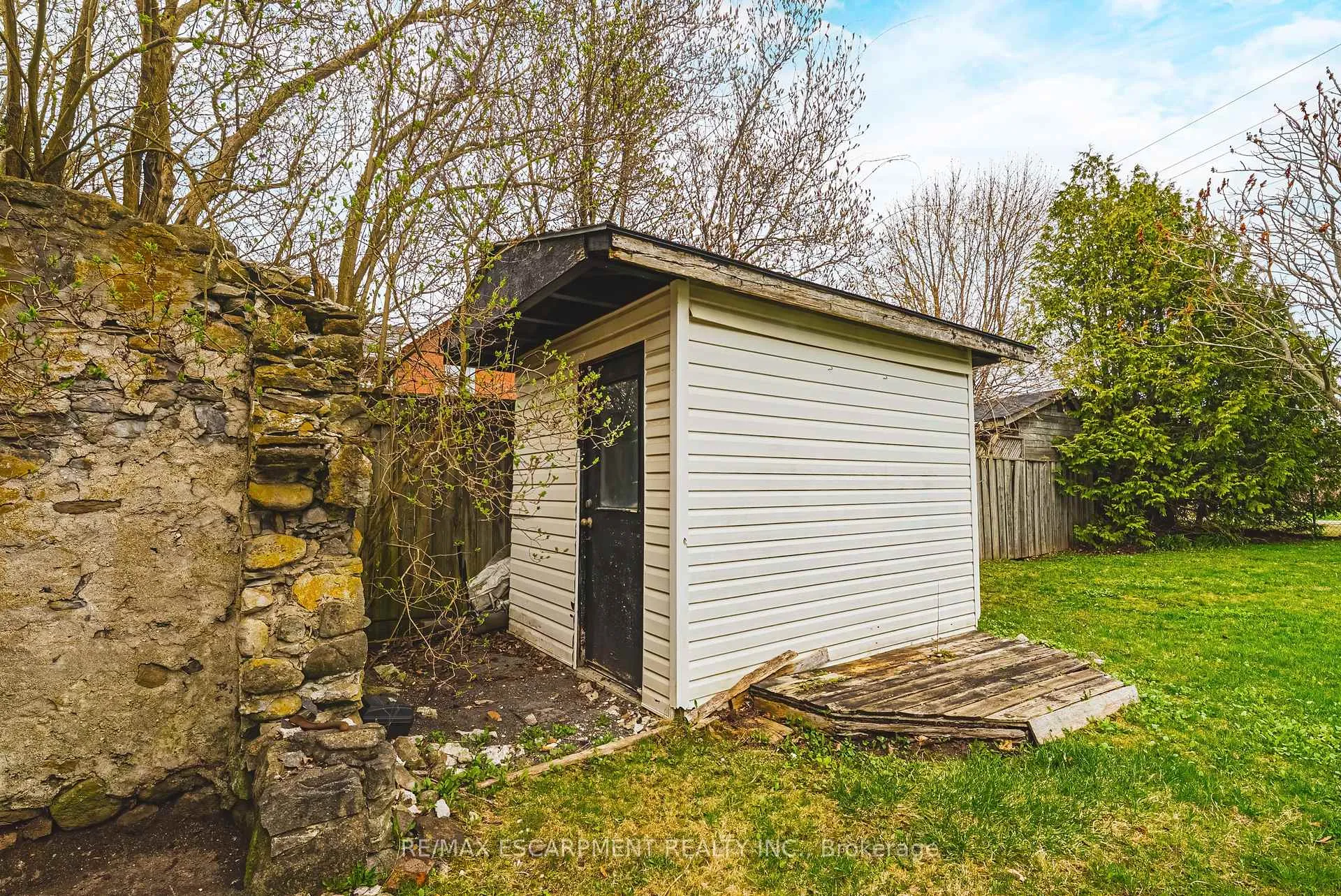 Photo 34 of 110 Freelton Road, Hamilton, Freelton — HOMEH