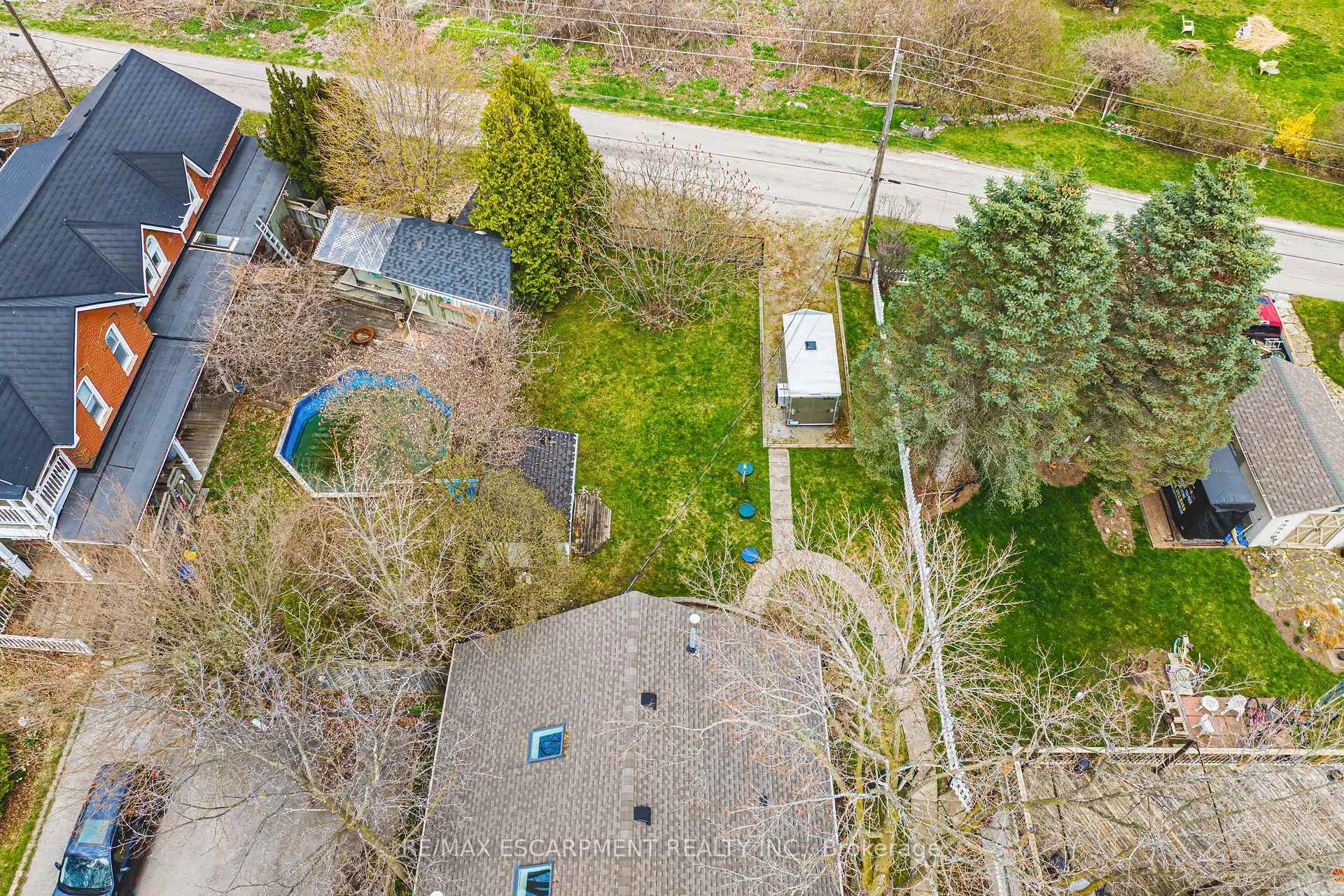 Photo 37 of 110 Freelton Road, Hamilton, Freelton — HOMEH
