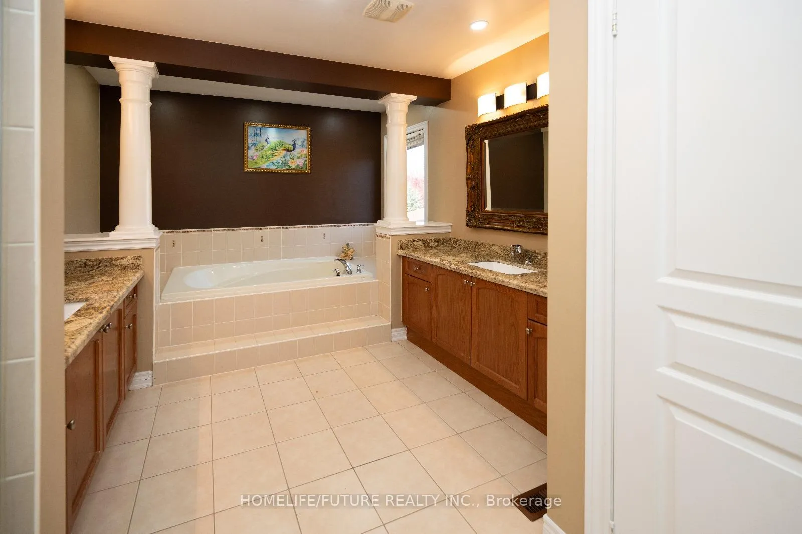 Photo 10 of 32 Collingham Place, Markham, Box Grove — HOMEH