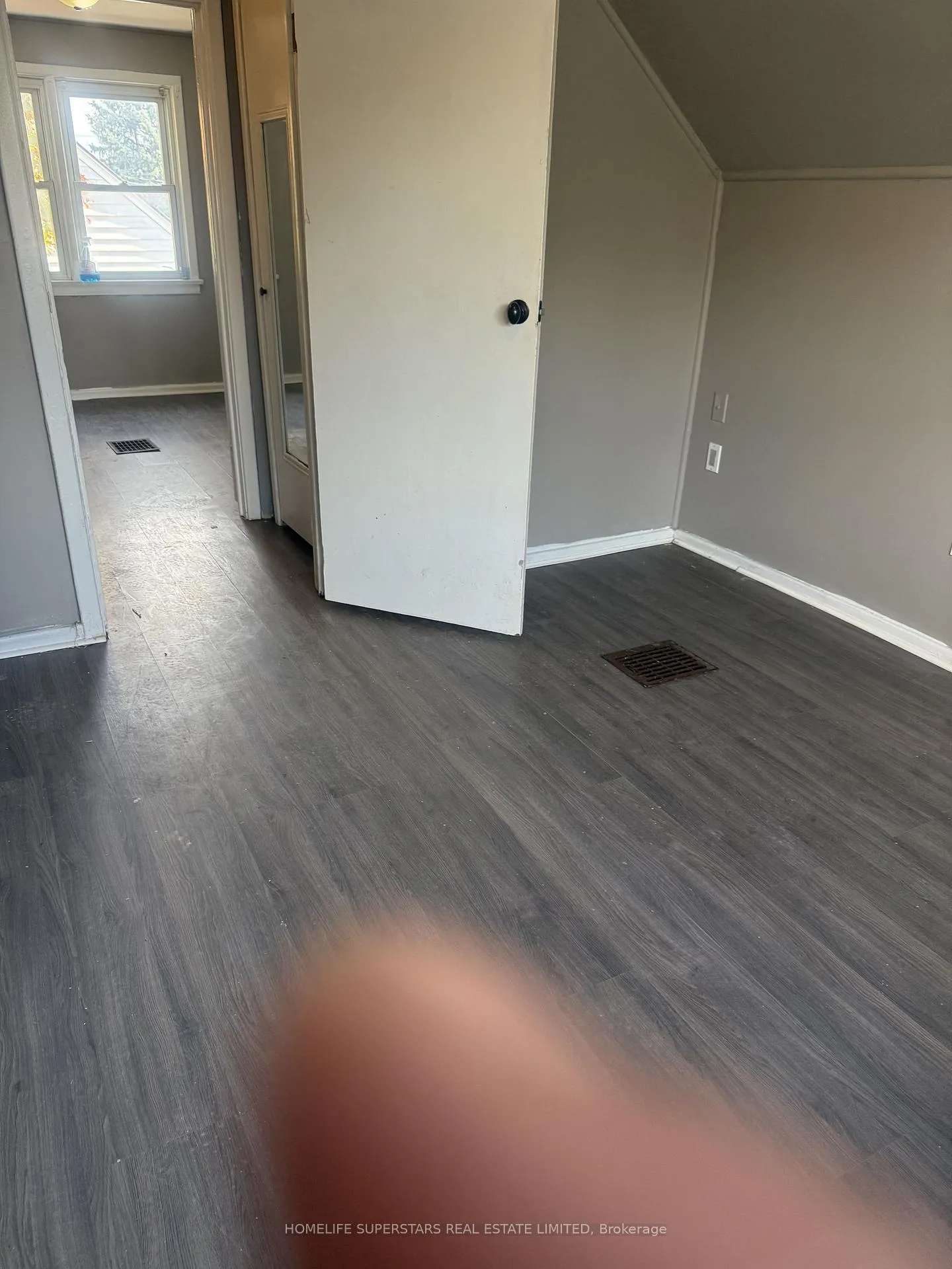 Photo 4 of Unit UNIT#1, 6391 Mcleod Road, Niagara Falls, Dorchester — HOMEH