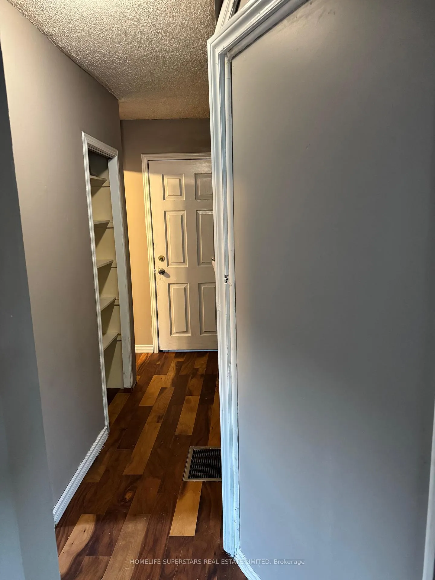 Photo 15 of Unit UNIT#1, 6391 Mcleod Road, Niagara Falls, Dorchester — HOMEH