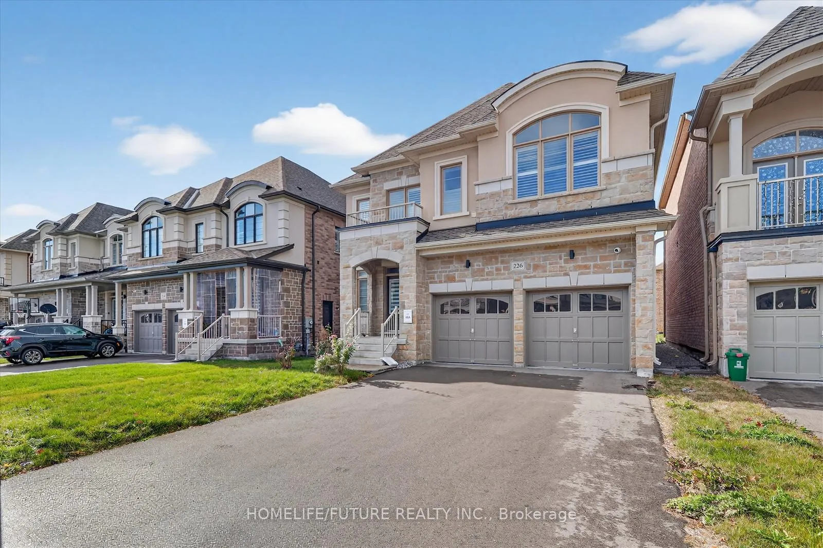 Photo 3 of 226 Ronald Guscott Street, Oshawa, Eastdale — HOMEH