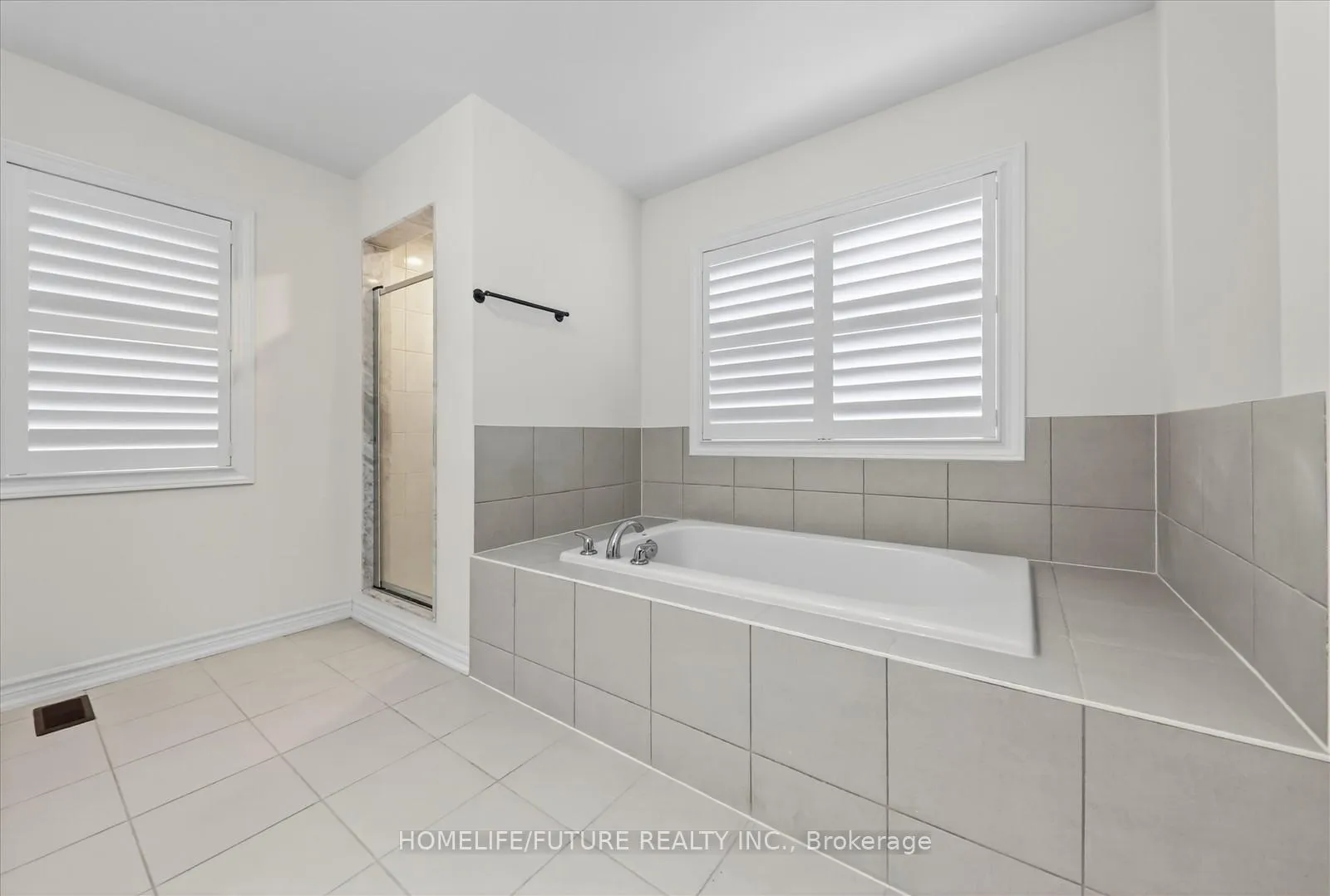 Photo 26 of 226 Ronald Guscott Street, Oshawa, Eastdale — HOMEH