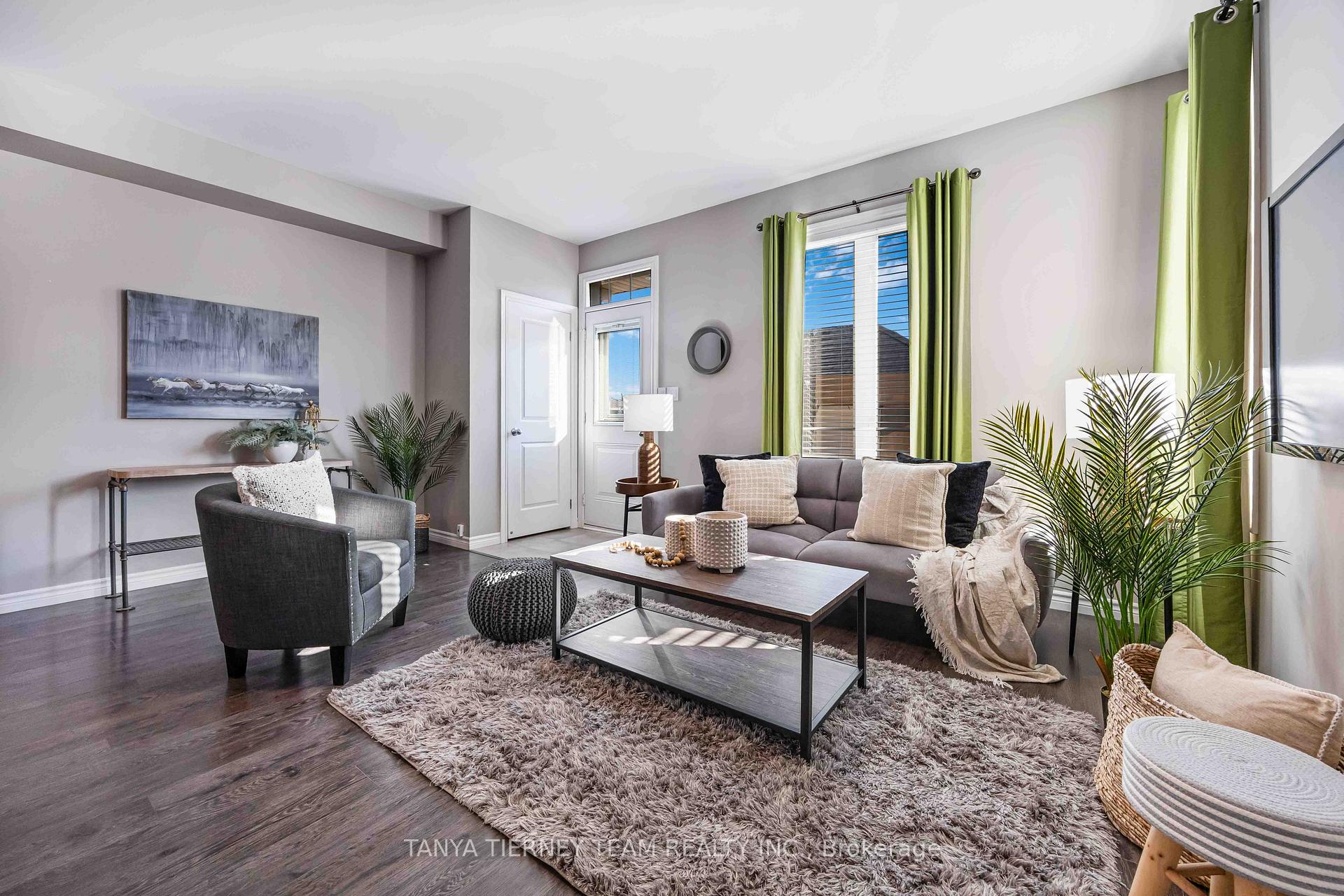 Photo 9 of 49 Ted Miller Crescent, Clarington, Bowmanville — HOMEH