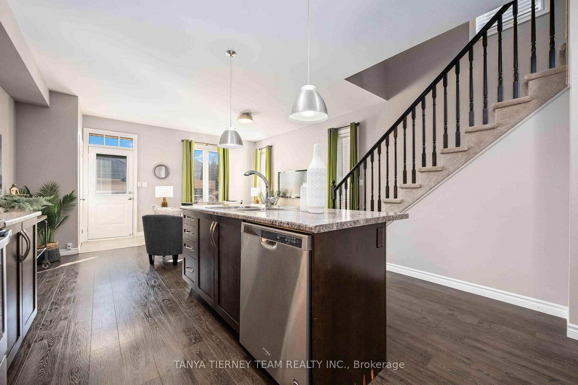 Photo 14 of 49 Ted Miller Crescent, Clarington, Bowmanville — HOMEH
