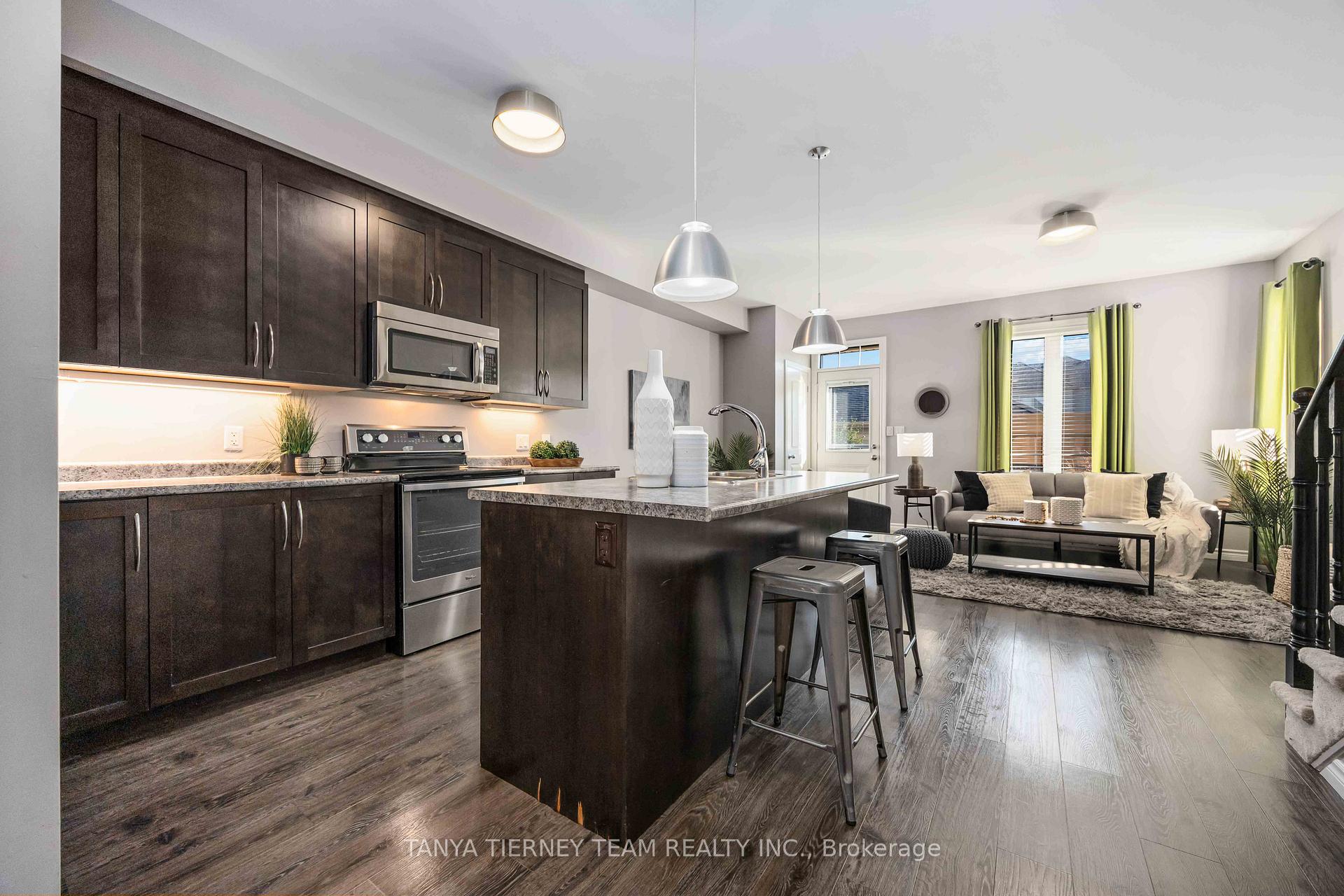 Photo 16 of 49 Ted Miller Crescent, Clarington, Bowmanville — HOMEH