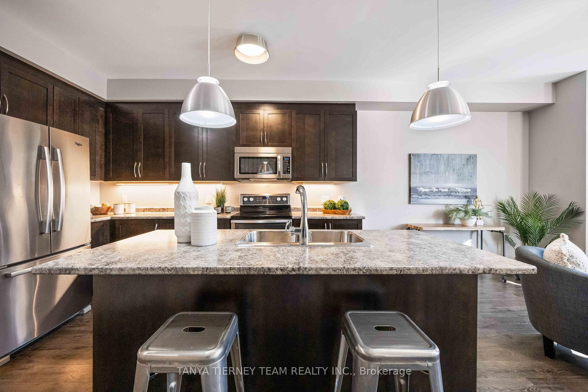 Photo 17 of 49 Ted Miller Crescent, Clarington, Bowmanville — HOMEH