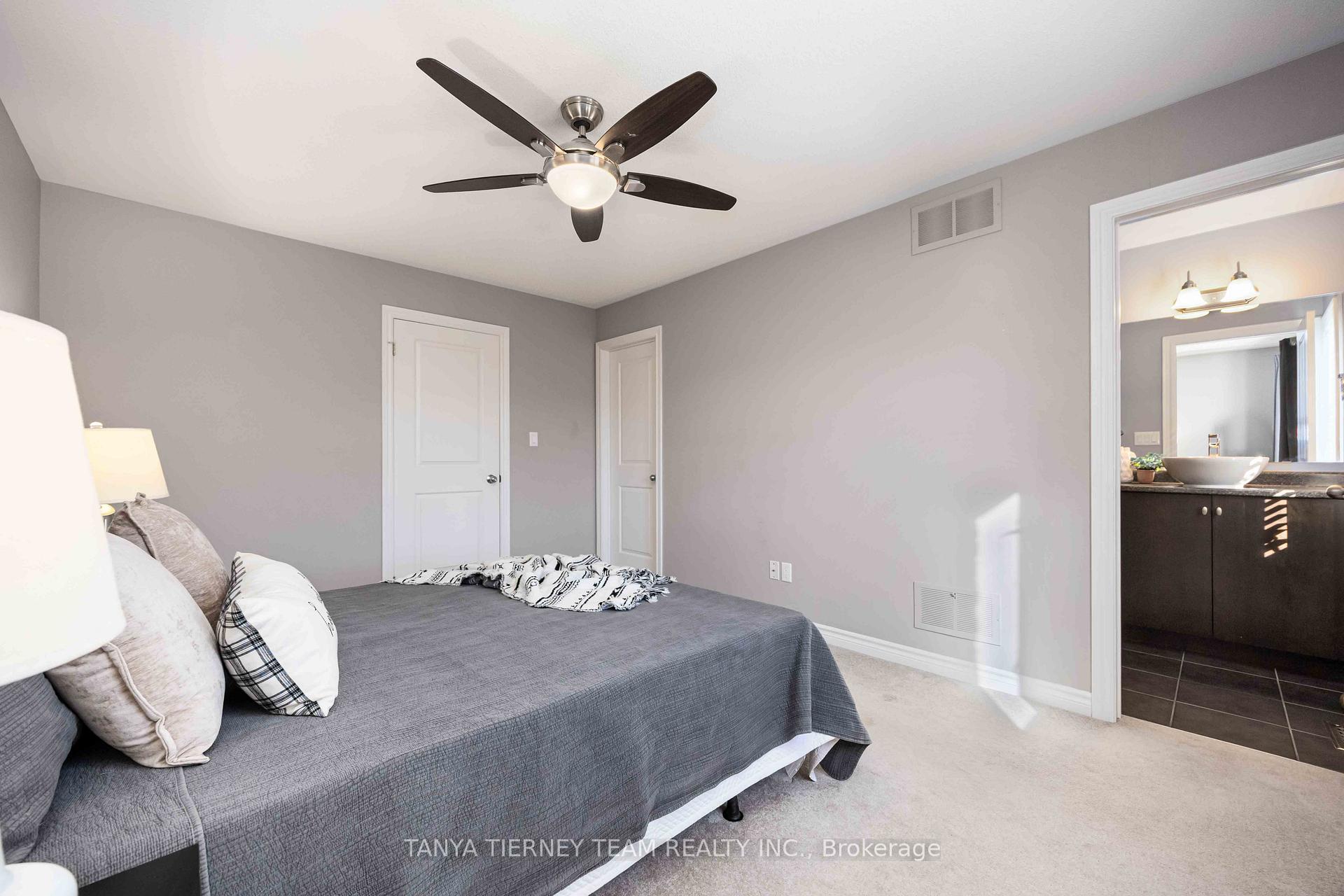 Photo 28 of 49 Ted Miller Crescent, Clarington, Bowmanville — HOMEH