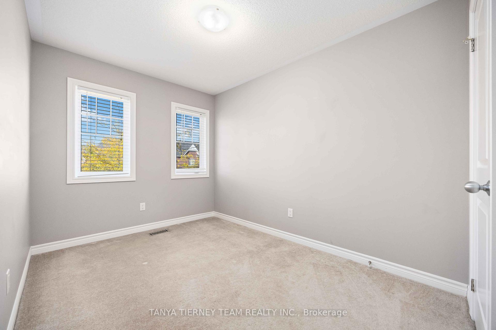 Photo 36 of 49 Ted Miller Crescent, Clarington, Bowmanville — HOMEH