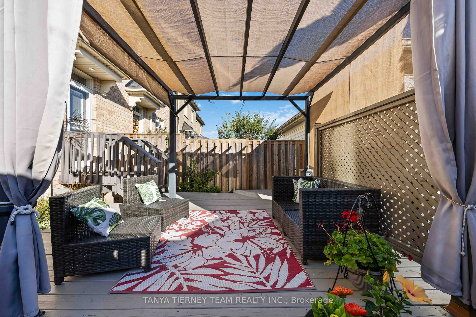 Photo 41 of 49 Ted Miller Crescent, Clarington, Bowmanville — HOMEH