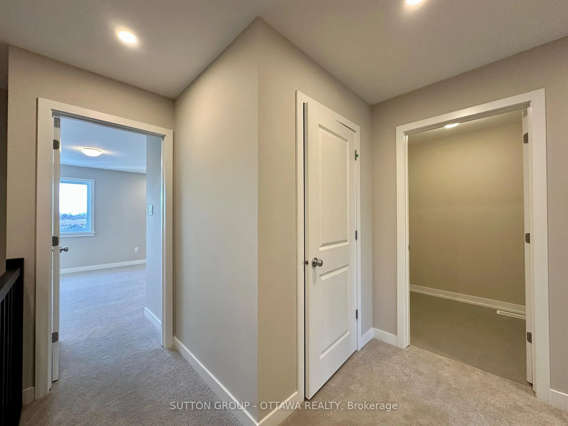 Photo 9 of 1047 Acoustic Way, Ottawa, Riverside South/Gloucester Glen — HOMEH