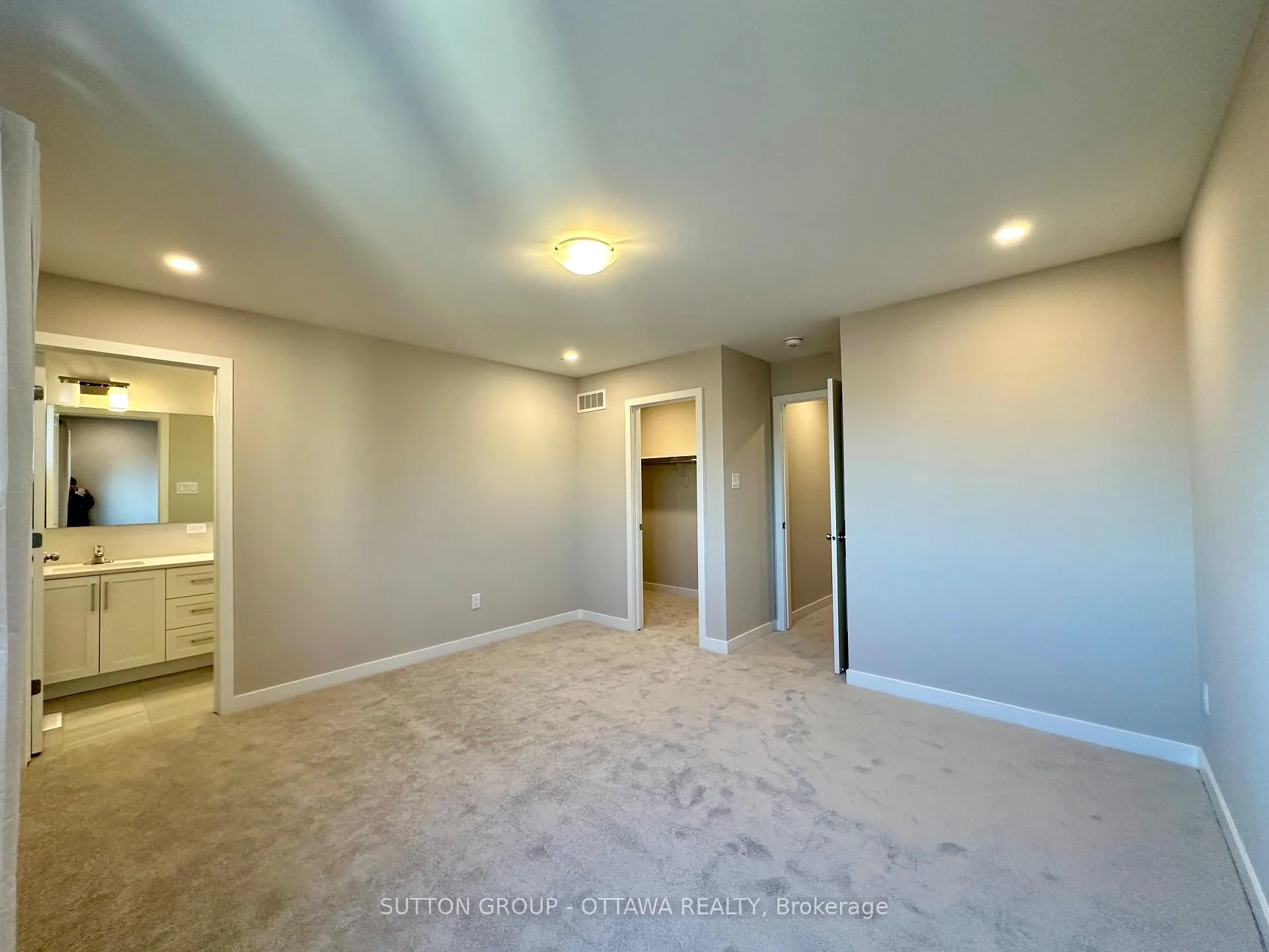 Photo 10 of 1047 Acoustic Way, Ottawa, Riverside South/Gloucester Glen — HOMEH