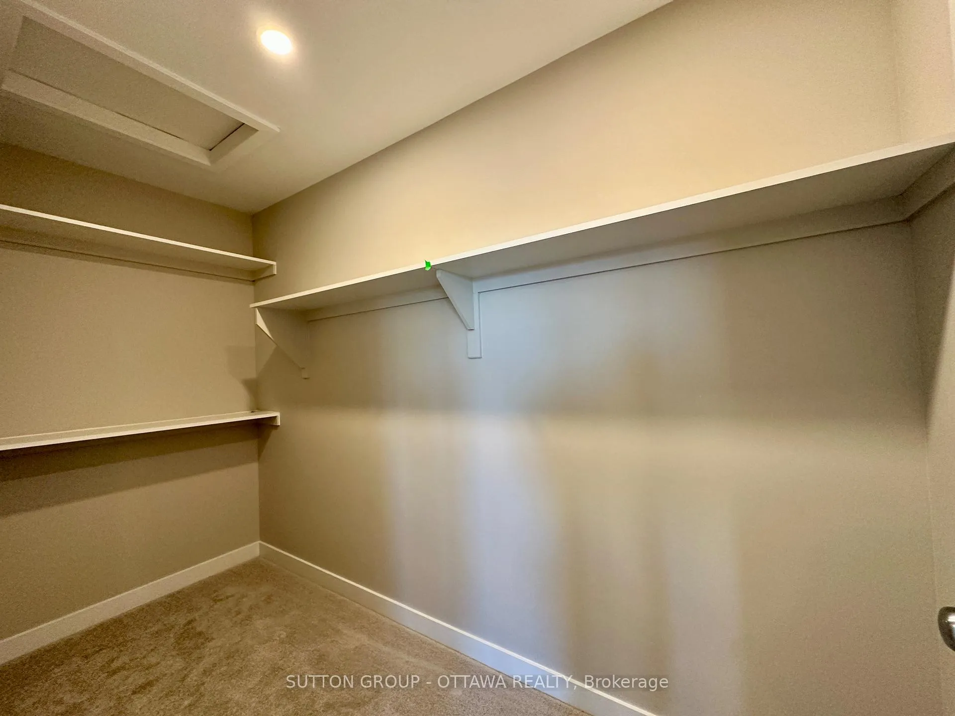 Photo 12 of 1047 Acoustic Way, Ottawa, Riverside South/Gloucester Glen — HOMEH